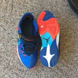 Men’s like new Nike CP3’s